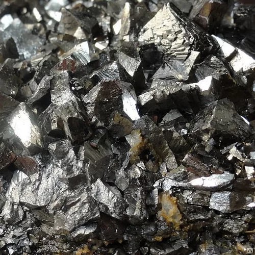 Лигатура цинк в чушках